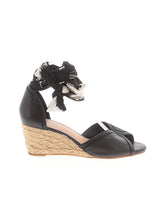 1 shoe size - 7